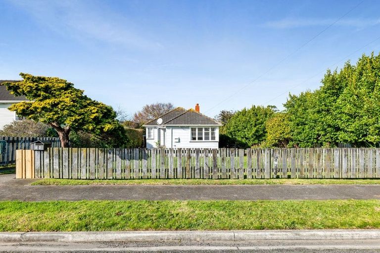 Photo of property in 53 Fairfield Road, Hawera, 4610