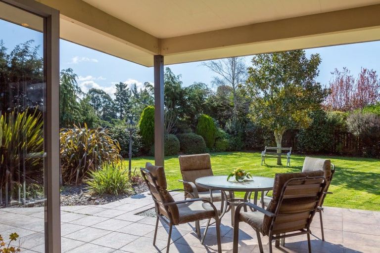 Photo of property in 5 Awhina Drive, Greytown, 5712