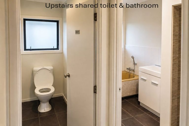Photo of property in 1 Bluewater Place, Wattle Downs, Auckland, 2103