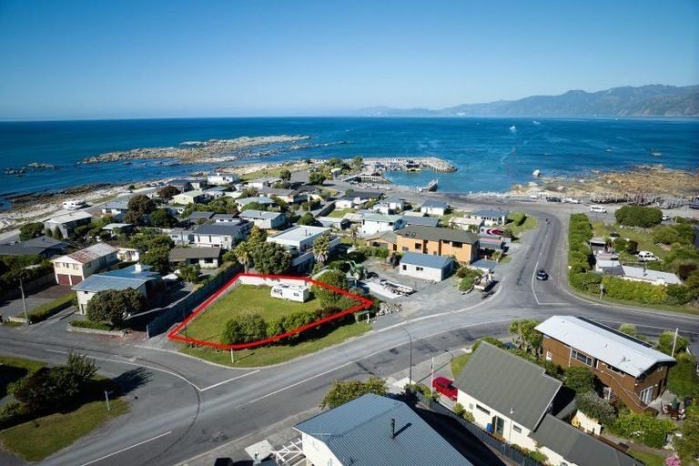 Photo of property in 142 South Bay Parade, South Bay, Kaikoura, 7300