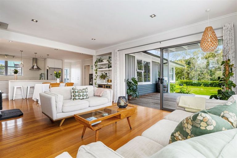 Photo of property in 12 Trigg Road, Huapai, Kumeu, 0810