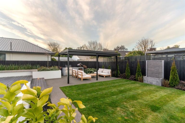 Photo of property in 182 Ilam Road, Ilam, Christchurch, 8041