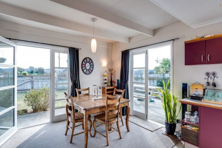 Photo of property in 1/474 Main North Road, Bay View, Napier, 4104