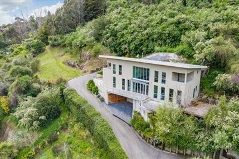 Photo of property in 4 Rockcrest Lane, Cashmere, Christchurch, 8022