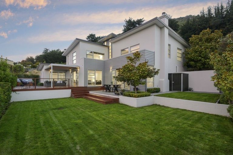 Photo of property in 12 Maurice Knowles Lane, Cashmere, Christchurch, 8022