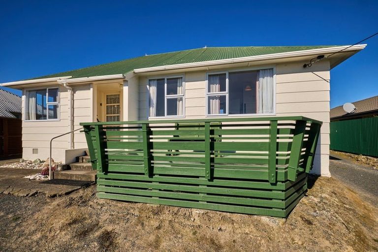 Photo of property in 19 Ludstone Road, Kaikoura, 7300
