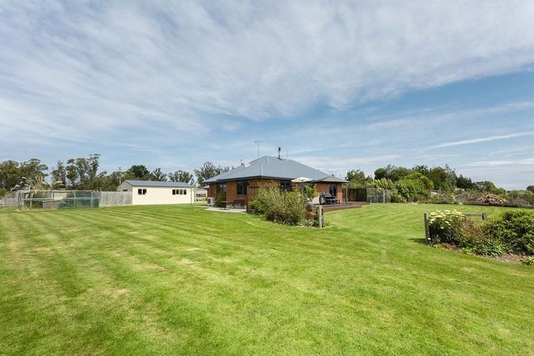 Photo of property in 110 Green Island Bush Road, Blackhead, Dunedin, 9076