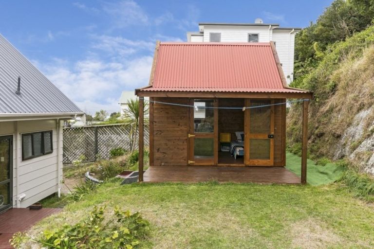 Photo of property in 49 Nalanda Crescent, Broadmeadows, Wellington, 6035