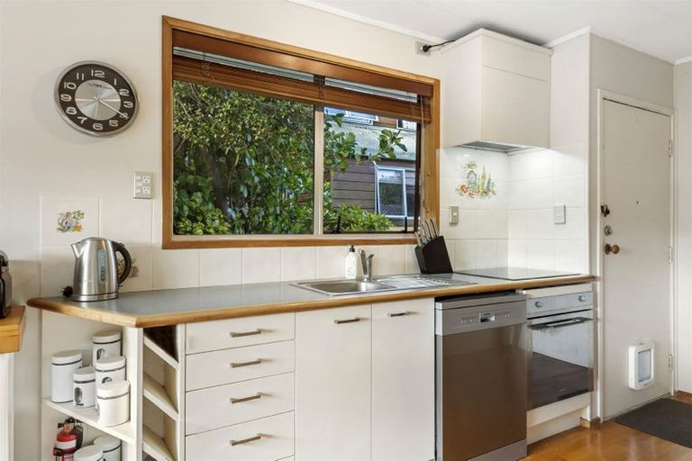 Photo of property in 1 Cranston Street, Torbay, Auckland, 0632