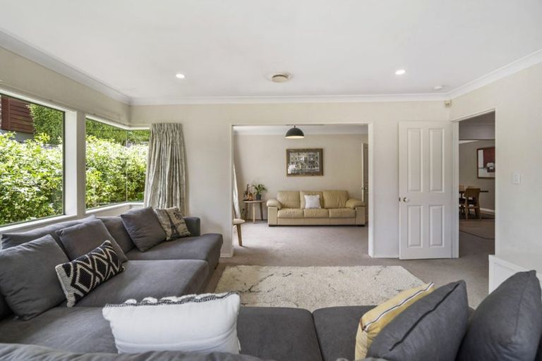 Photo of property in 27 Hogarth Rise, West Harbour, Auckland, 0618