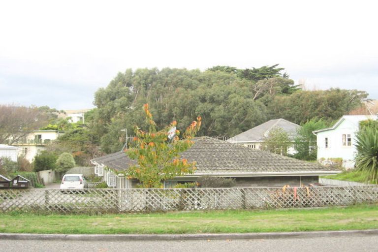 Photo of property in 14 Renown Road, Raumati South, Paraparaumu, 5032