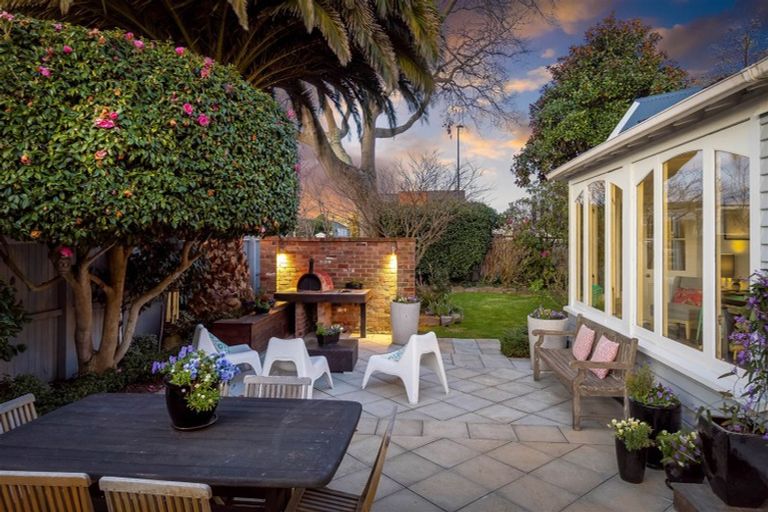 Photo of property in 121 Winchester Street, Merivale, Christchurch, 8014