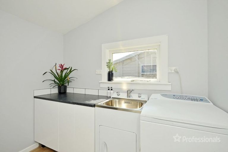 Photo of property in 27 Clifton Avenue, Carterton, 5713