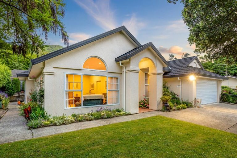 Photo of property in 41a Winara Avenue, Waikanae, 5036