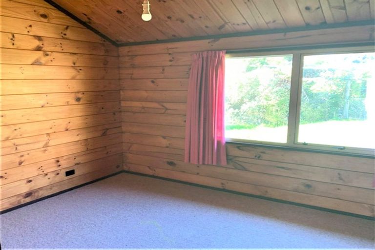 Photo of property in 13a Terminus Street, Silverstream, Upper Hutt, 5019