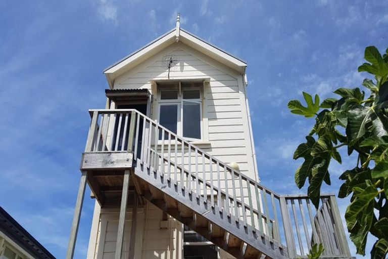 Photo of property in 113 Pirie Street, Mount Victoria, Wellington, 6011