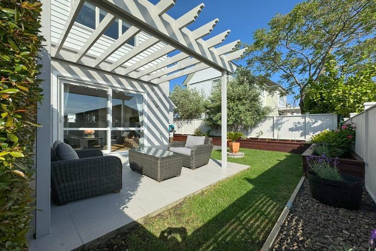 Photo of property in The Rise, 7 Hatfield Place, Albany Heights, Auckland, 0632