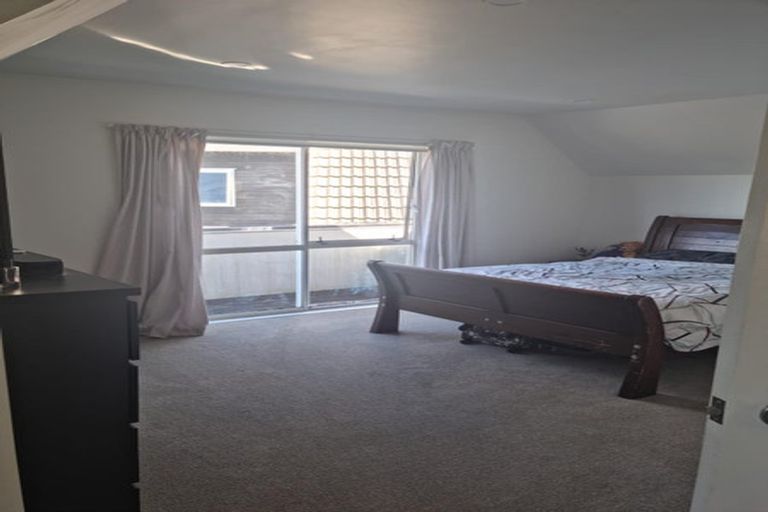 Photo of property in 2/96 Frank Nobilo Drive, Golflands, Auckland, 2013