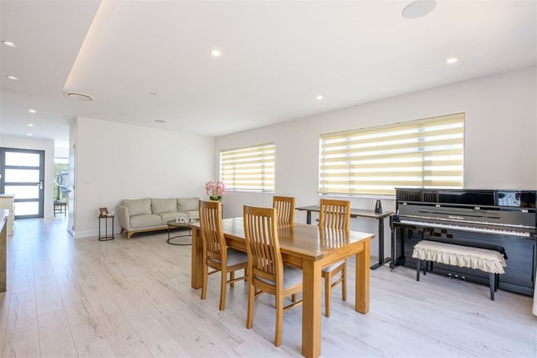 Photo of property in 13 Bight Road, Long Bay, Auckland, 0630