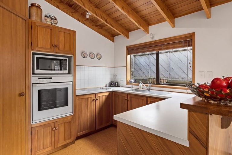 Photo of property in 10/16 Mahara Avenue, Birkenhead, Auckland, 0626