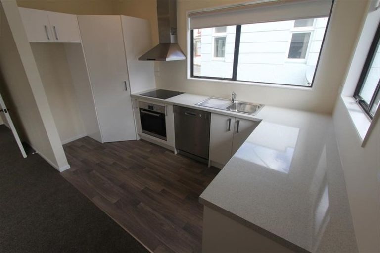 Photo of property in 5/51 Austin Street, Mount Victoria, Wellington, 6011