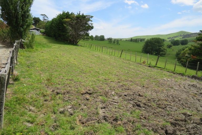 Photo of property in 244 Tinopai Road, Matakohe, 0593