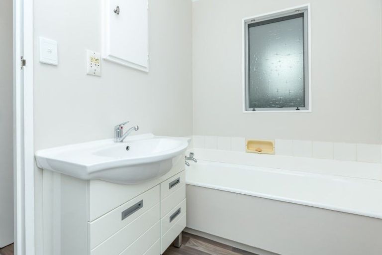 Photo of property in 170 High Street South, Carterton, 5713