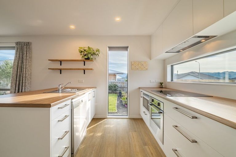 Photo of property in 54 Grandvista Drive, Green Island, Dunedin, 9018