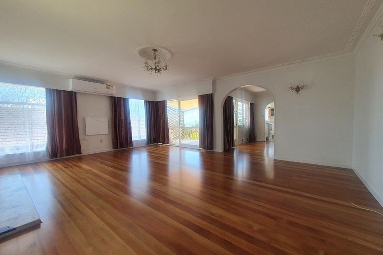 Photo of property in 135 Coronation Road, Hillcrest, Auckland, 0627