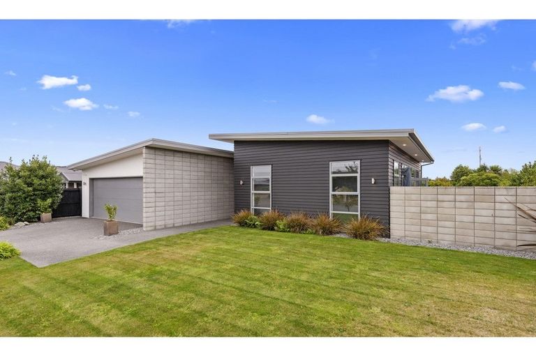 Photo of property in 5 Constance Place, Aidanfield, Christchurch, 8025