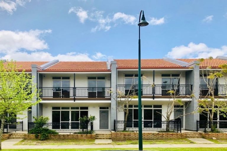 Photo of property in 5/44 Carlos Drive, Flat Bush, Auckland, 2016