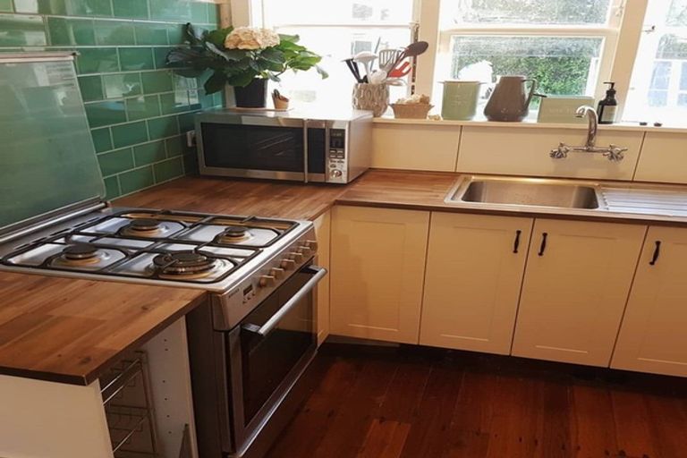 Photo of property in 479c Riverside Drive, Fairfield, Lower Hutt, 5011