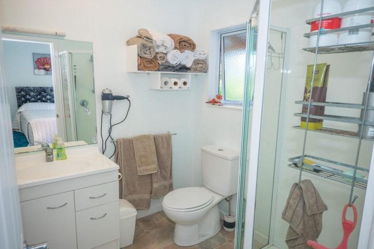 Photo of property in 16 Ranginui Road, Welcome Bay, Tauranga, 3112