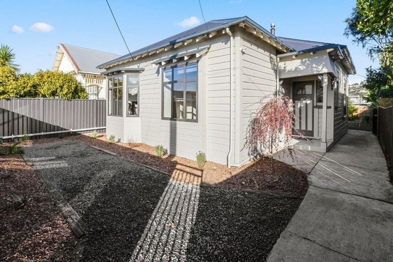 Photo of property in 8 Alma Street, Saint Kilda, Dunedin, 9012