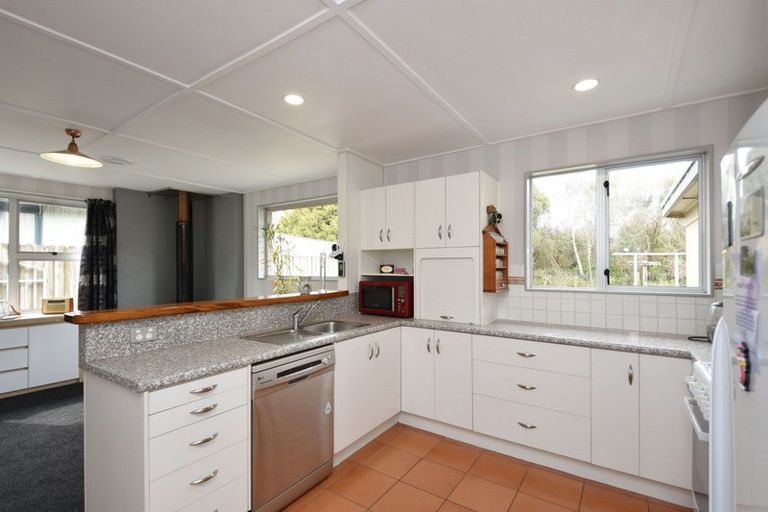 Photo of property in 9 Mahuri Road, Otatara, Invercargill, 9879