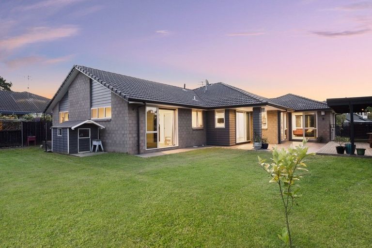 Photo of property in 18 Stableford Drive, Pyes Pa, Tauranga, 3112