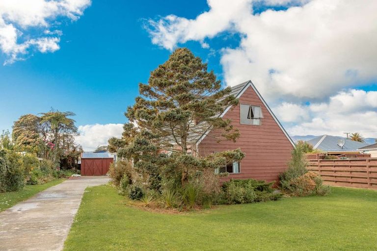 Photo of property in 255 Palmerston Street, Westport, 7825