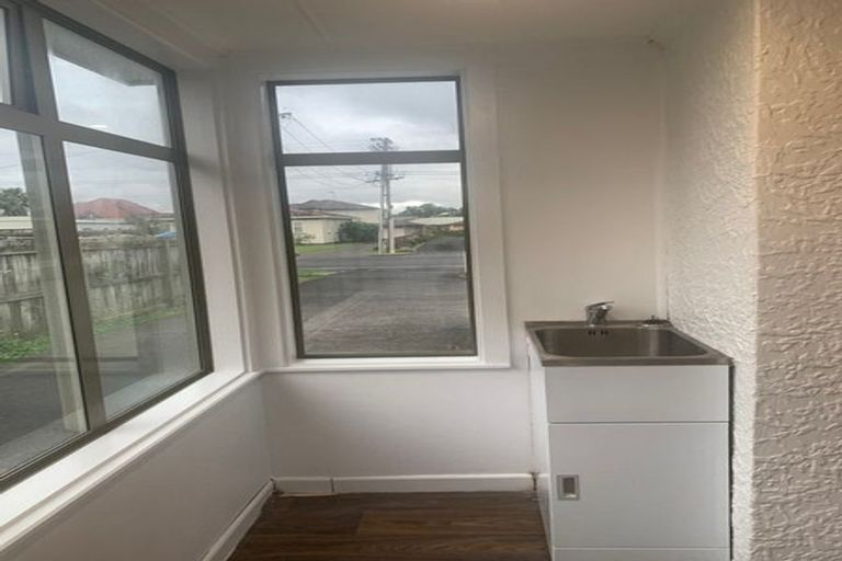 Photo of property in 2/31 Wintere Road, Papatoetoe, Auckland, 2025