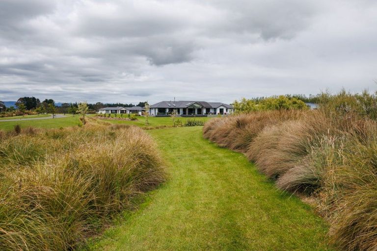 Photo of property in 3 Paterson Lane, Kelvin Grove, 4470