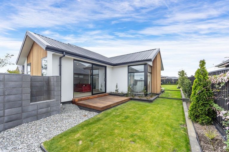 Photo of property in 20 Chimango Place, Rolleston, 7615