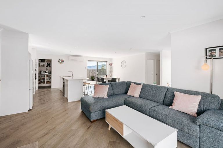 Photo of property in 34 Charlotte Drive, Omokoroa, 3114