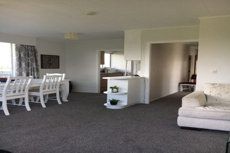 Photo of property in 119a Pioneer Road, Moturoa, New Plymouth, 4310