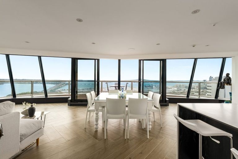 Photo of property in Shangri La Apartments, 15/97 Jervois Road, Herne Bay, Auckland, 1011