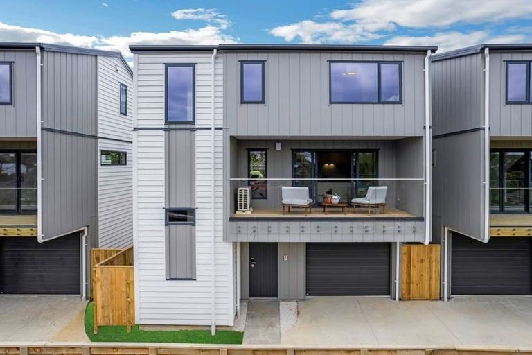Photo of property in 3/49 Northboro Road, Belmont, Auckland, 0622