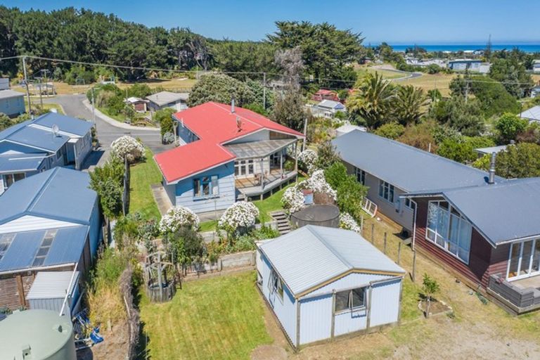 Photo of property in 628 Waitarere Beach Road, Waitarere Beach, Levin, 5510