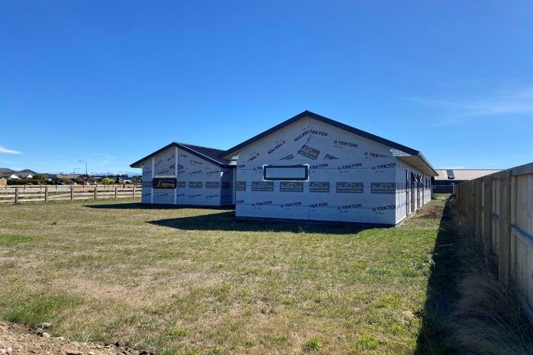 Photo of property in 147 Silver Peaks Drive, West Melton, 7618