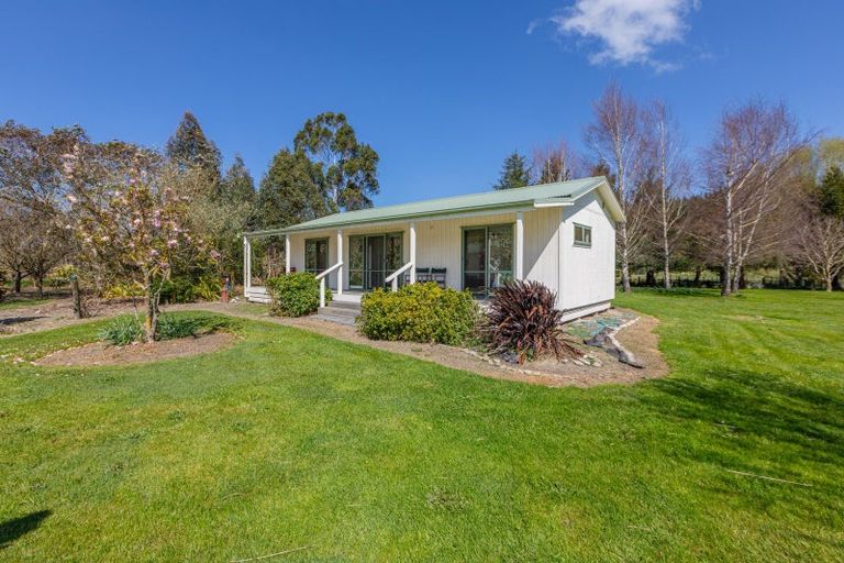 Photo of property in 2164 Elsthorpe Road, Elsthorpe, Otane, 4277