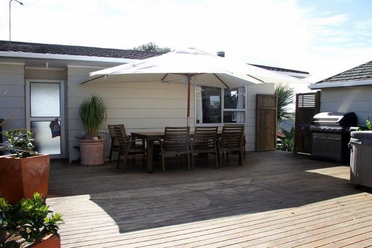 Photo of property in 2 Harrys Lane, Pukenui, 0484