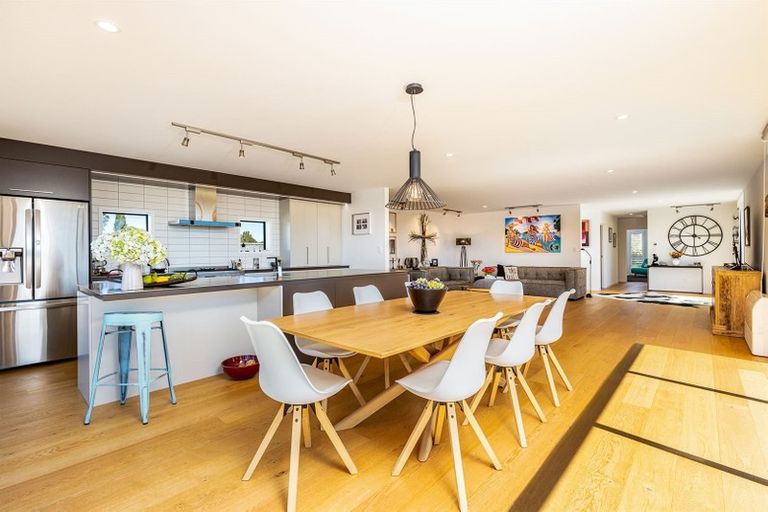 Photo of property in 8 Hari Way, Mapua, 7005