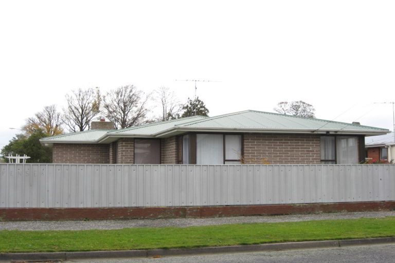 Photo of property in 68 Spenser Street, Milton, 9220